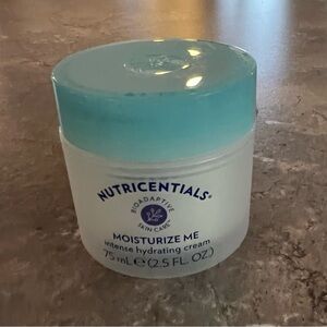 Moisturize Me Intense Hydrating Cream
